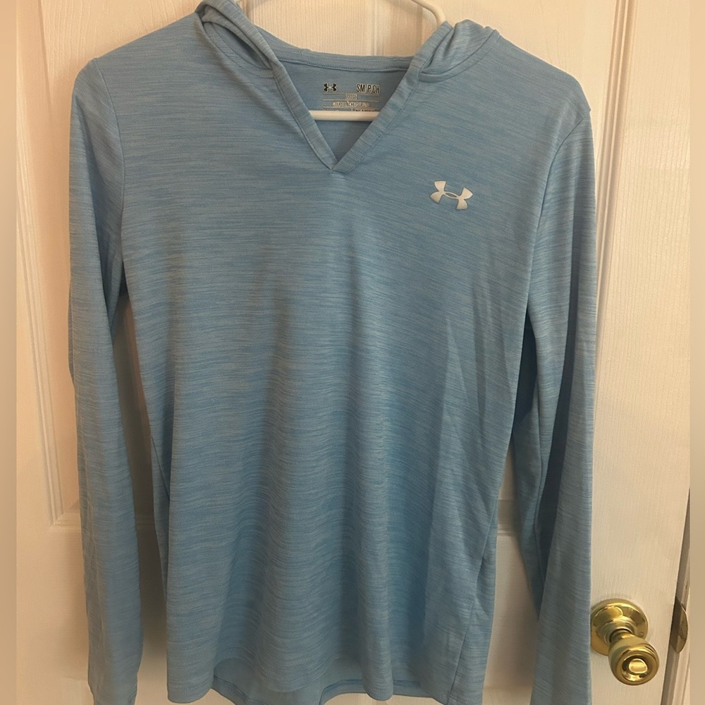UNDER ARMOUR LIGHT BLUE LONG SLEEVE